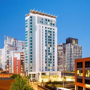 Radisson Blu Hotel, 4* Cardiff