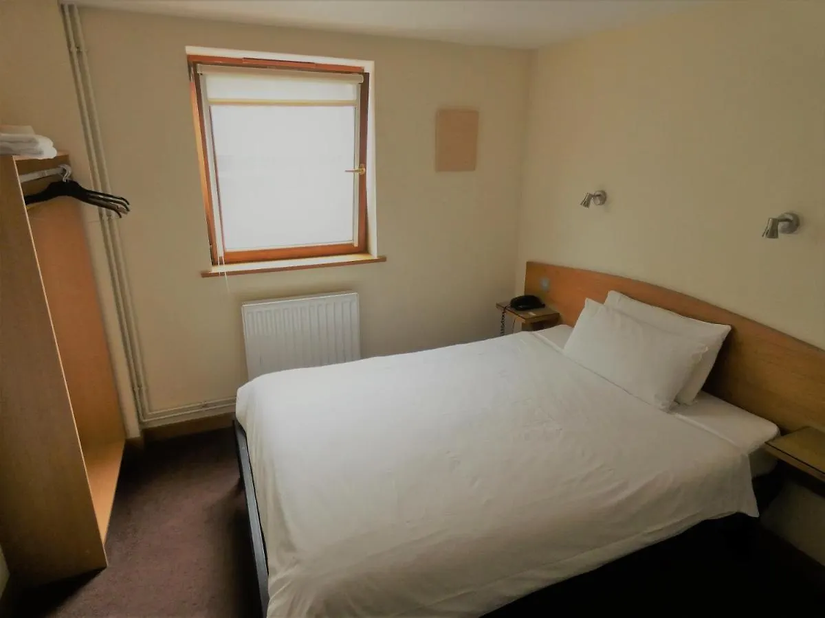 Hounslow Central Hotel